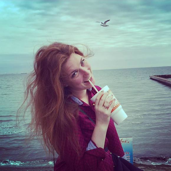 Meet your Posher, Courtney - Picture 1 of 1